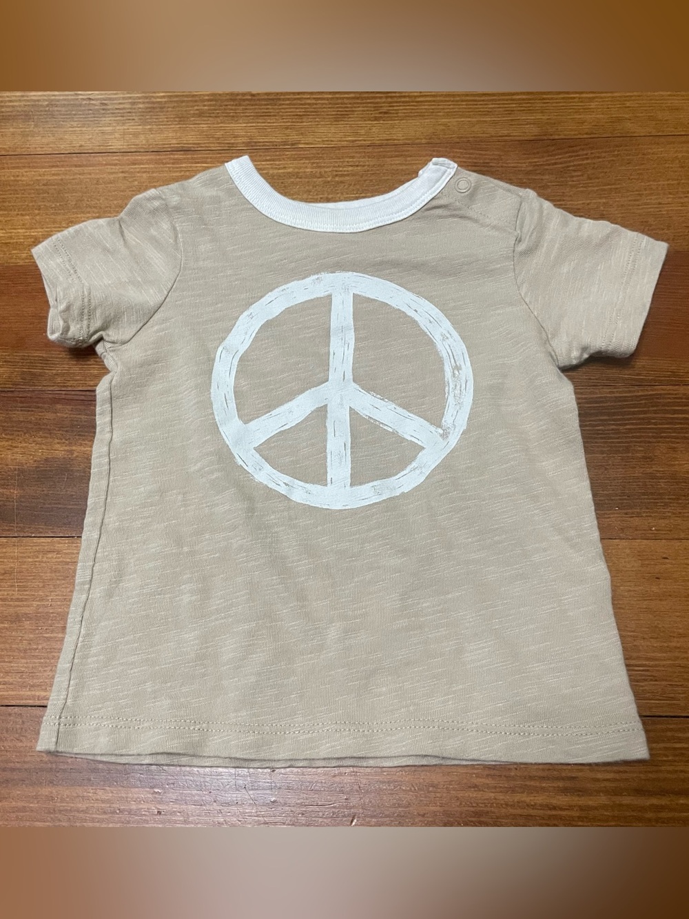 Little Co by Lauren Conrad Beige Peace Sign Short Sleeve Tee Size 9 Months